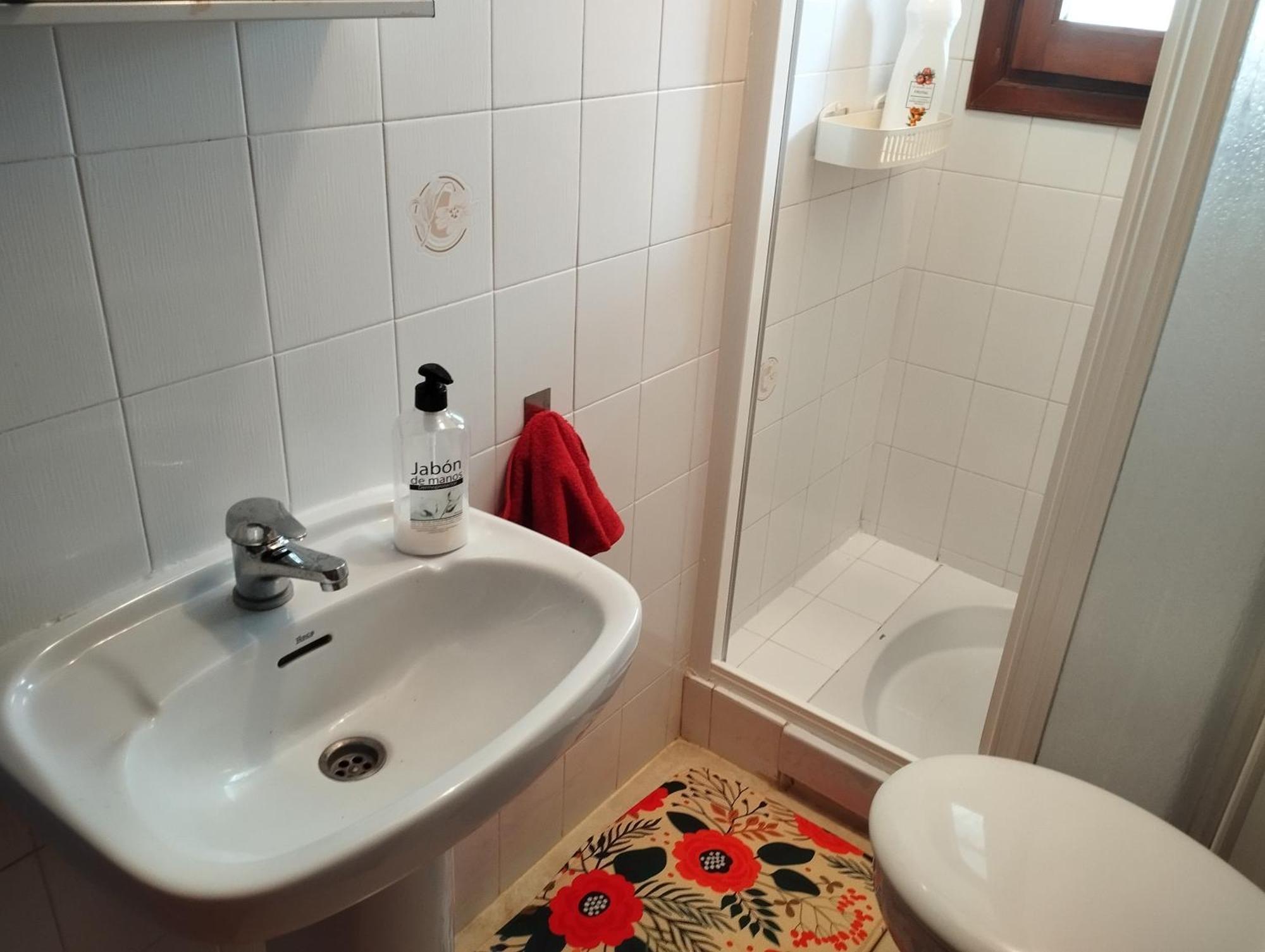 Stylish House With Swimming Pool,near & Town, Wifi *