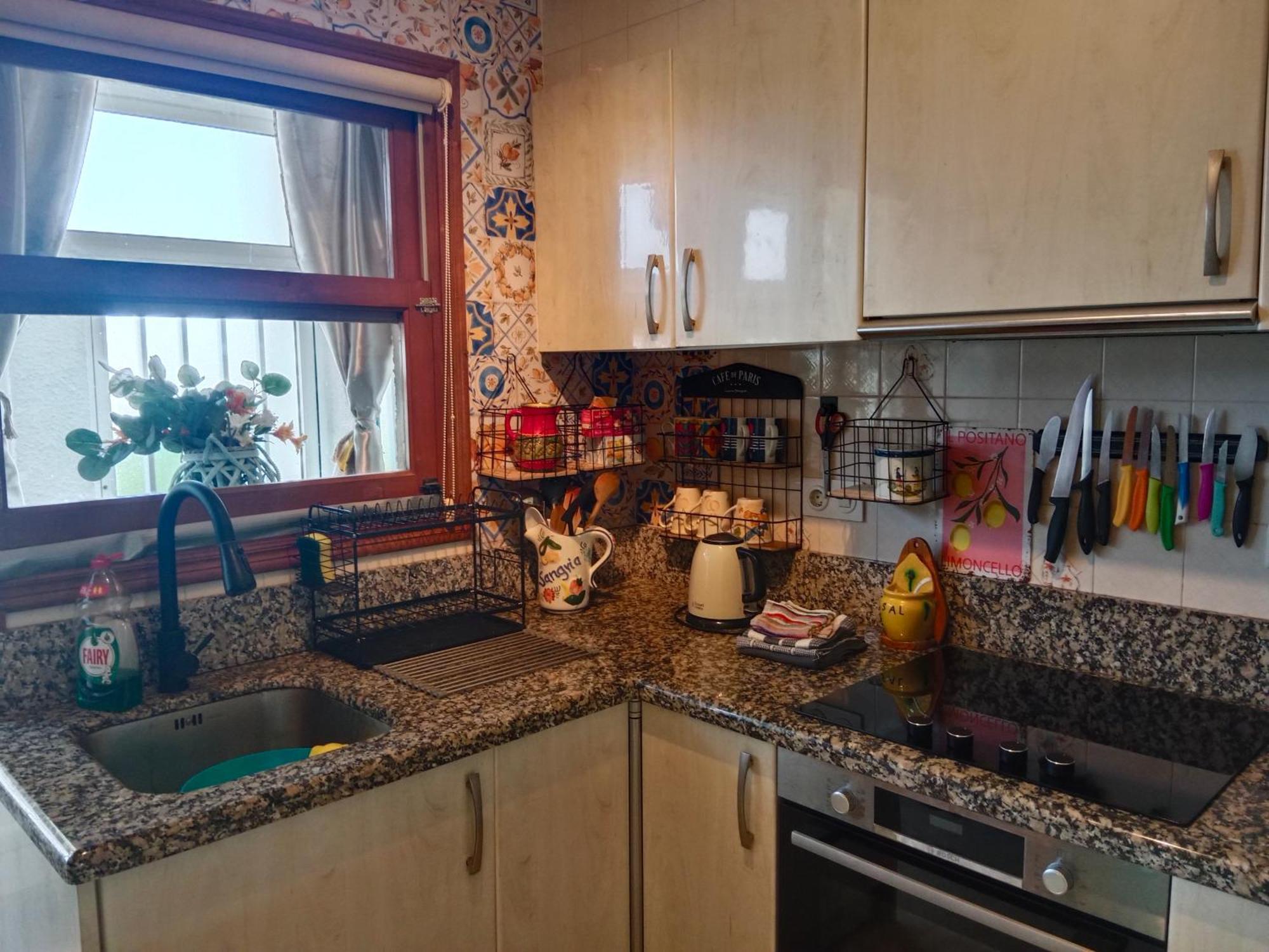 Stylish House With Swimming Pool,near & Town, Wifi